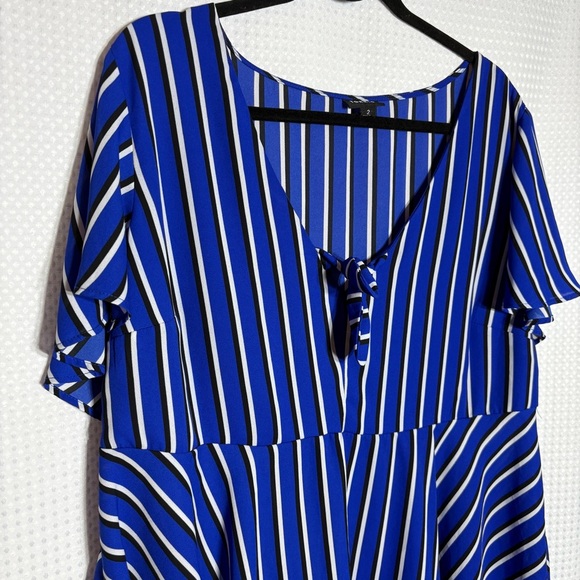 Torrid Blue Stripe Georgette Bow Blouse 2x - Picture 9 of 10